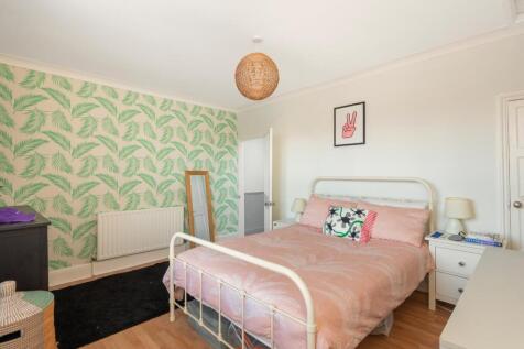 0A4SBR - Bedroom A.jpg