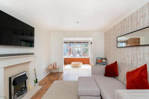 0S4GASG - Lounge B.jpg