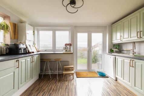 51 Novers Park Drive, BS4-27.jpg