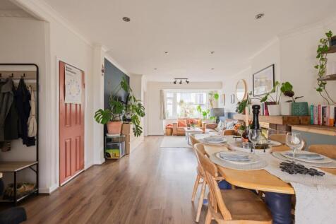 51 Novers Park Drive, BS4-30.jpg