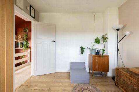 51 Novers Park Drive, BS4-19.jpg