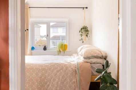 51 Novers Park Drive, BS4-5.jpg