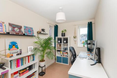 0S2CAV - Bedroom F.jpg