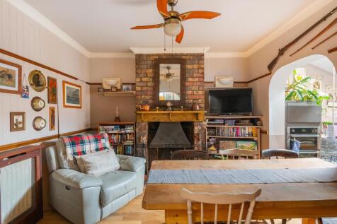 0W1SSE - Dining Room B.jpg