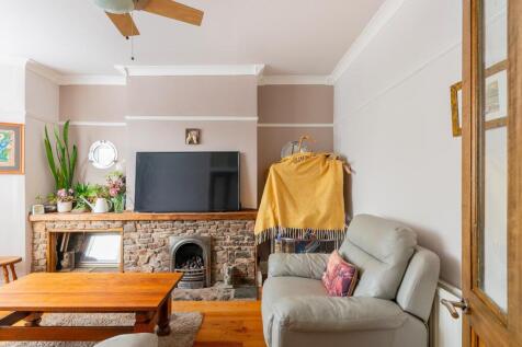 0W1SSE - Living Room D.jpg