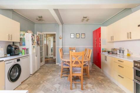 7S1R6EE - Kitchen Diner A.jpg