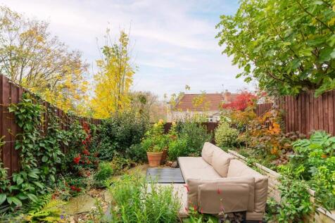 7M2RBR - External F.jpg