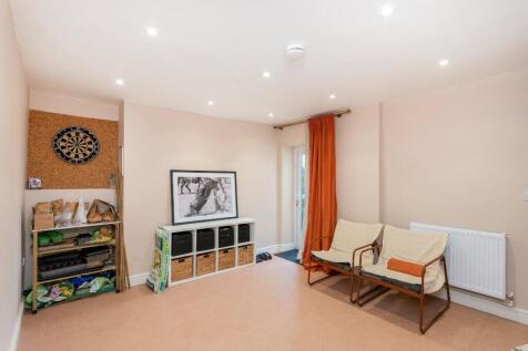 7M2RBR - Reception B.jpg