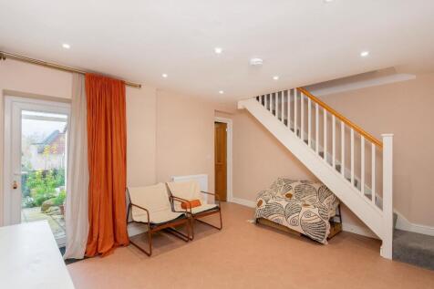 7M2RBR - Reception A.jpg