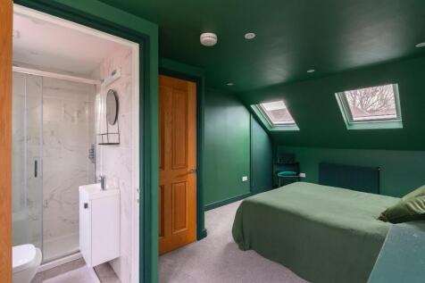 7M2RBR - Bedroom K.jpg