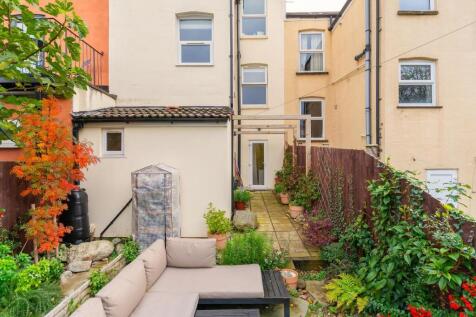 7M2RBR - External E.jpg