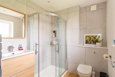 1D0LEIG - Ensuite C.jpg