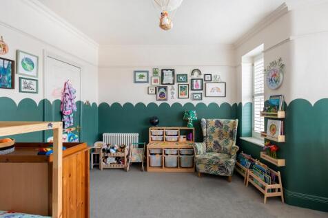 2W4RBN - Bedroom C.jpg