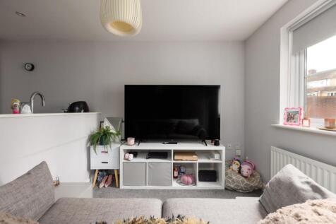 56 Snowberry Walk, BS5-3.jpg