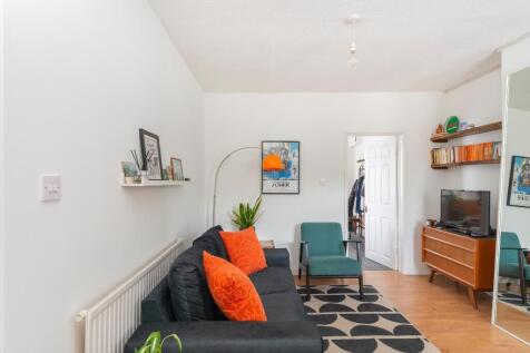 9A1ARBR - Living Room C.jpg