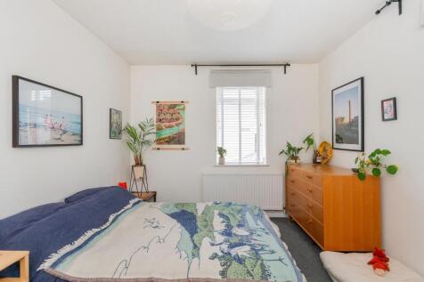 9A1ARBR - Bedroom A.jpg