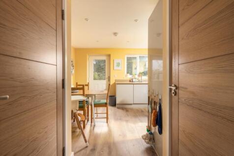 6 Fraynes Cl, BS3-8.jpg