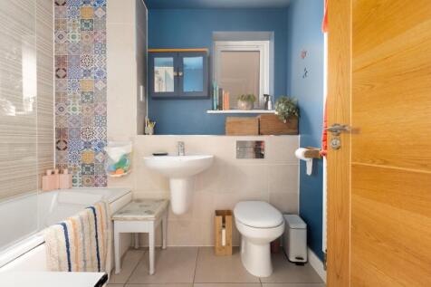 6 Fraynes Cl, BS3-13.jpg