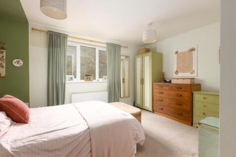 6 Fraynes Cl, BS3-16.jpg