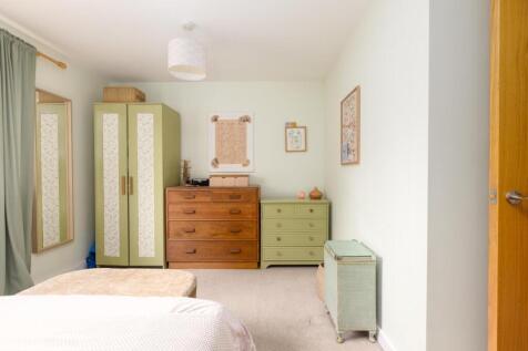 6 Fraynes Cl, BS3-20.jpg