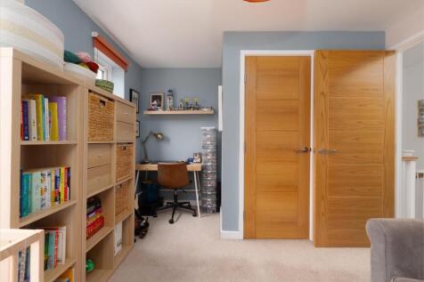 6 Fraynes Cl, BS3-23.jpg