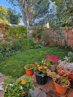 6 Fraynes Close Gardne.jpg