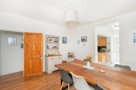 5G6STN - Dining Room B.jpg