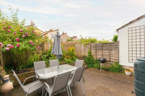 5G6STN - External H.jpg