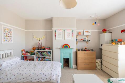 3W9CBN - Bedroom H.jpg