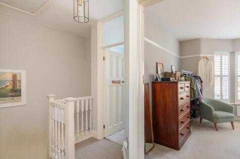 3W9CBN - Landing A.jpg