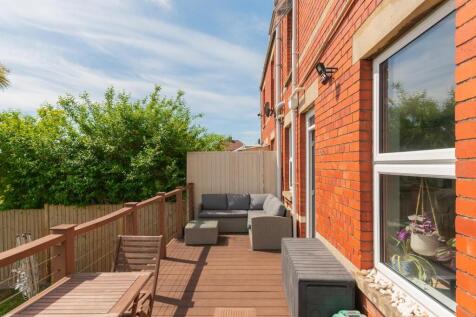 3W9CBN - External E.jpg