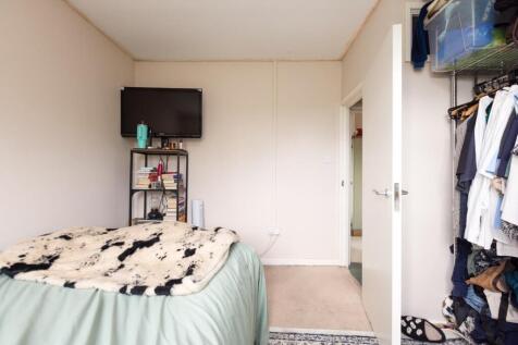 54 Cutler Road, BS13-12.jpg