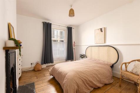 Flat 1, 23 Bath Buildings, BS6-21.jpg