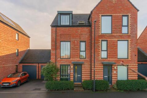 0M8RFP - External C.jpg