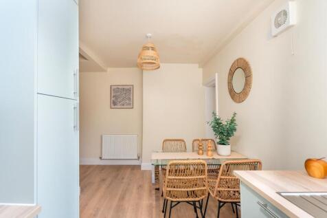 2R1RGK - Kitchen Diner B.jpg