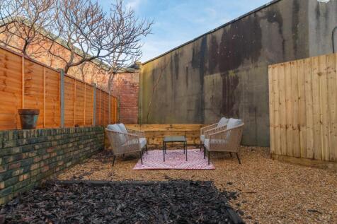 2R1RGK - External D.jpg