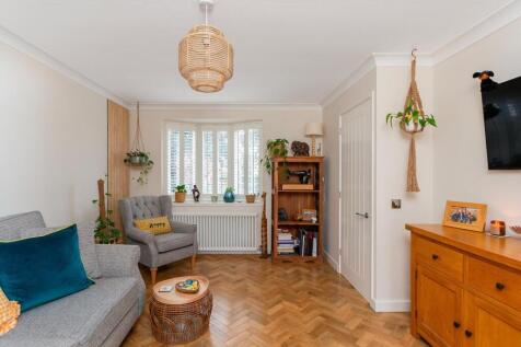 1S0RDD - Living Room D.jpg