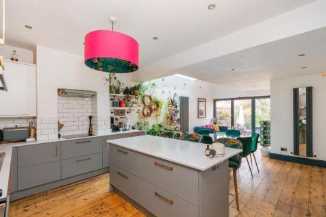 9N6SDD - Kitchen Diner H.jpg