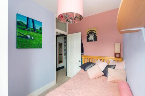 9N6SDD - Bedroom A.jpg