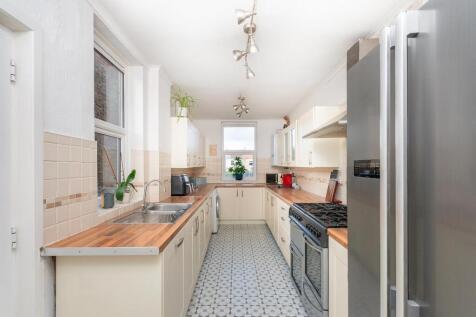 3L7CRSA - Kitchen C.jpg