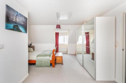 2G8CWCV - Bedroom J.jpg