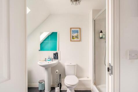 2G8CWCV - Ensuite C.jpg