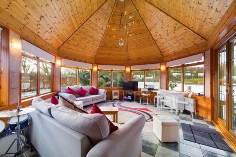 Sun Lounge