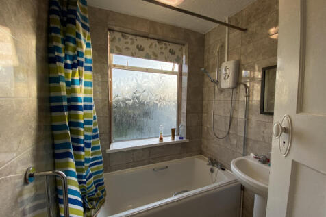Bathroom FF