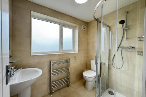 En-Suite Bedroom
