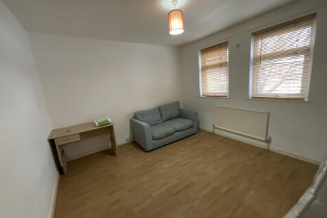 2 bed semi-detached to rent Temple Court, Cambrid