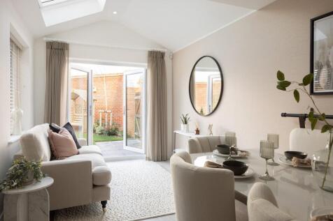 wivenhoe gardens, wivenhoe