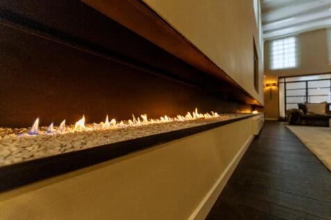 Living (Fireplace)