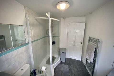 Ground floor show...