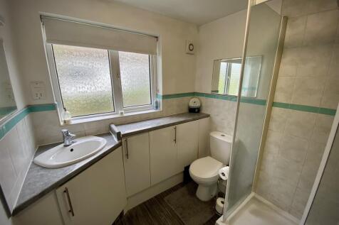 Ground floor show...